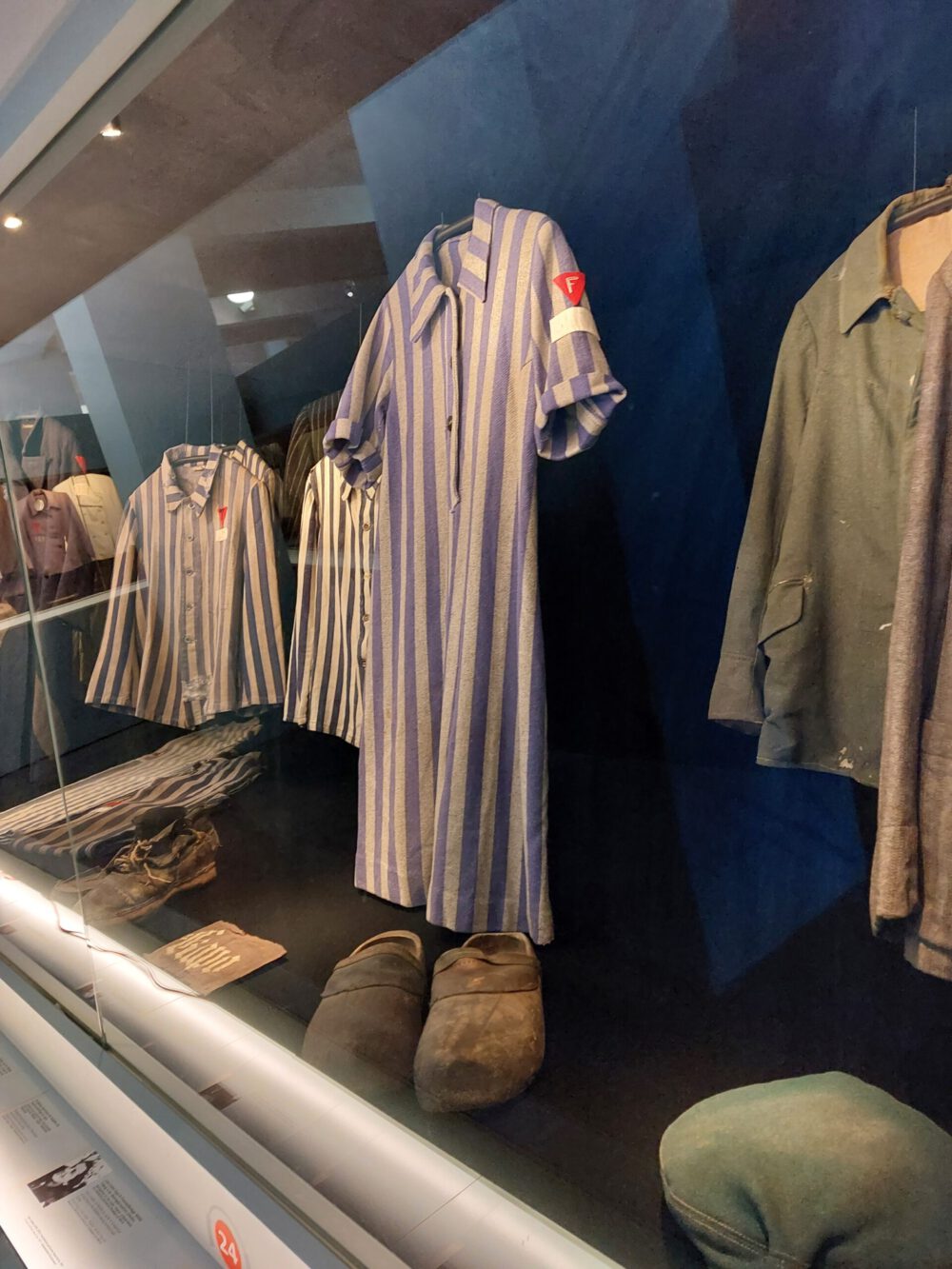 Häftlingskleidung Dauerausstellung Buchenwald